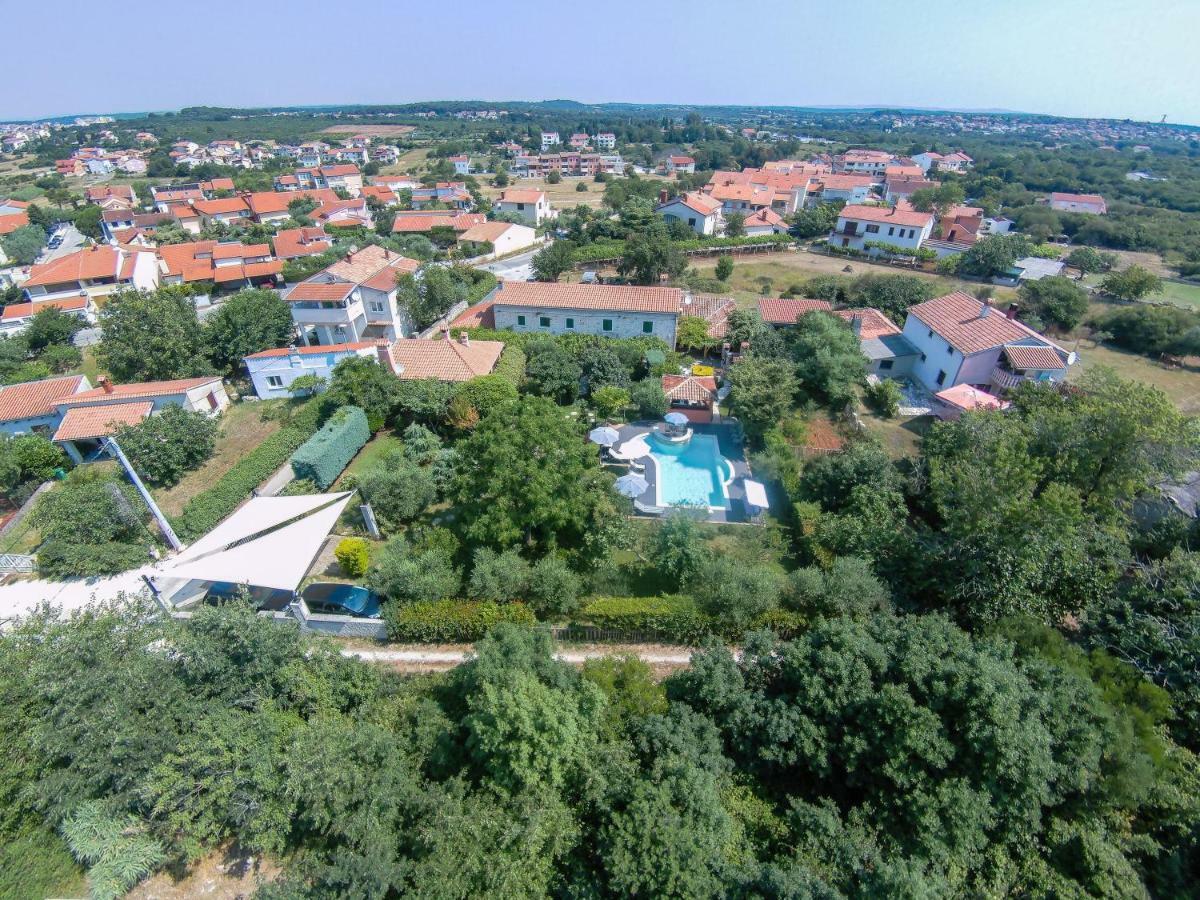 Country House Apartments Pula Buitenkant foto