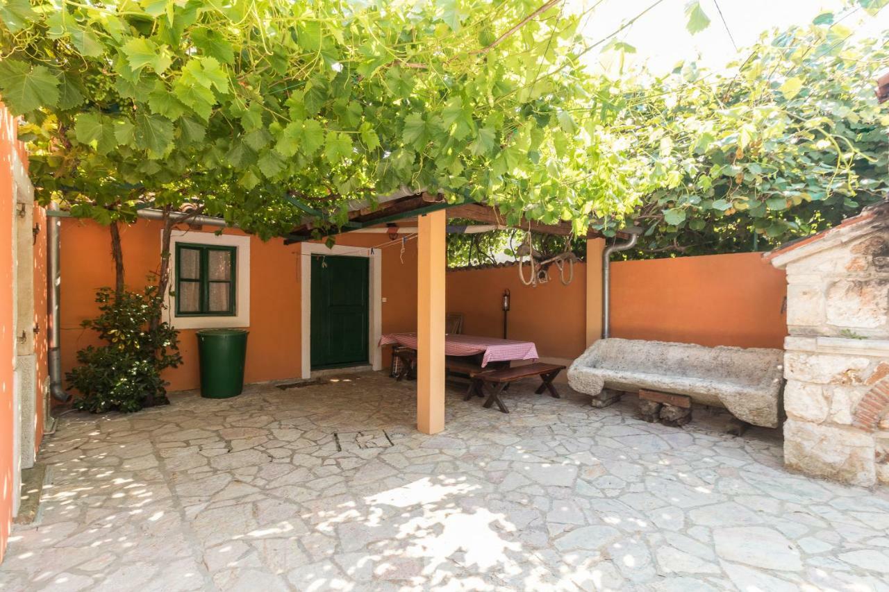 Country House Apartments Pula Buitenkant foto