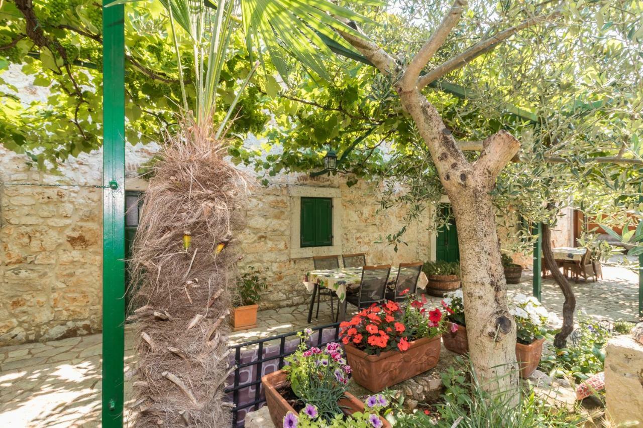 Country House Apartments Pula Buitenkant foto