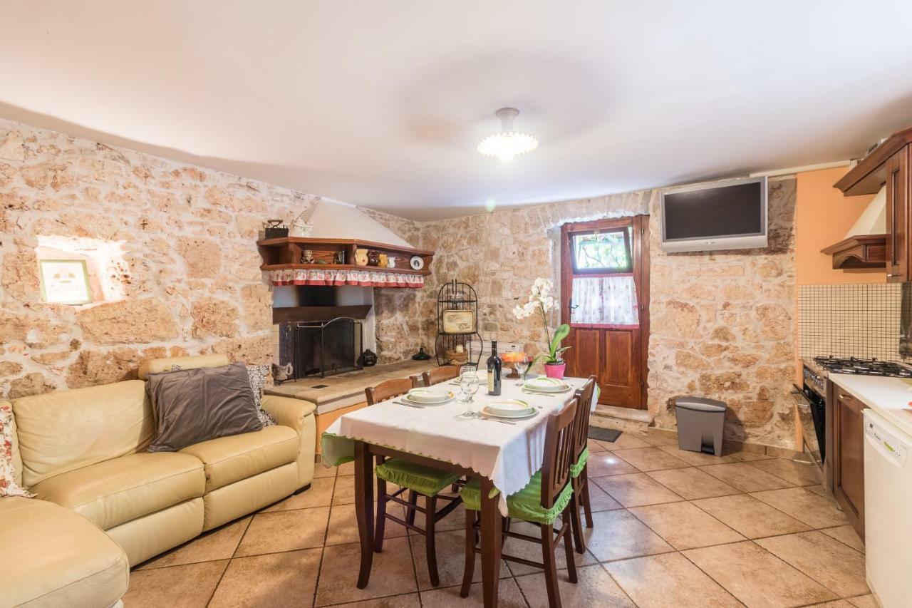 Country House Apartments Pula Buitenkant foto