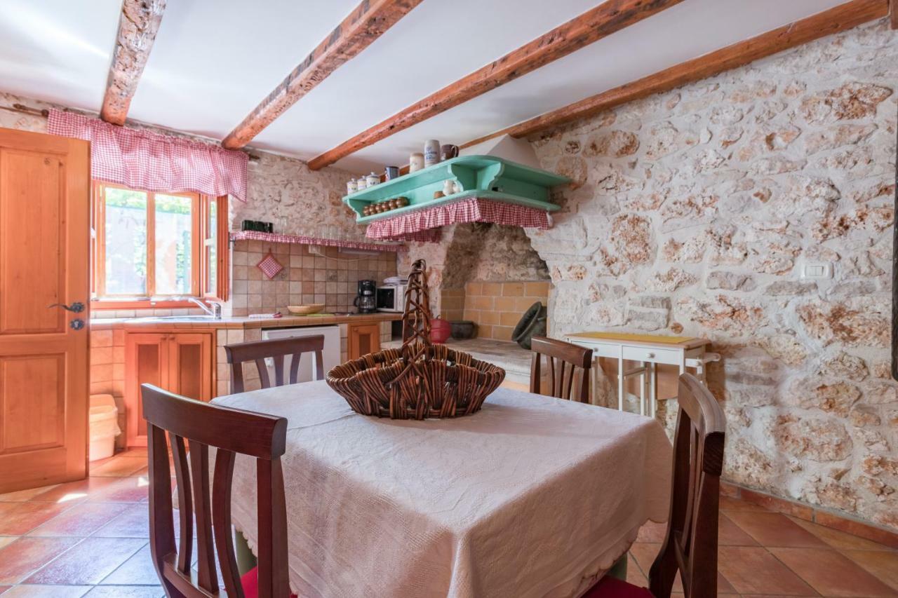 Country House Apartments Pula Buitenkant foto